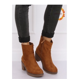Botas camelo com salto alto de borracha castanho 2