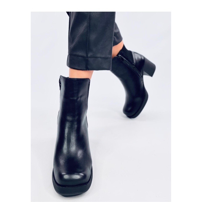 Jarrion Botins de salto alto preto - Inello 2