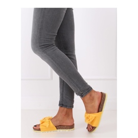 Chinelos femininos com sola de cortiça amarelo 2