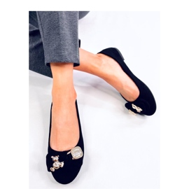 Sapatilhas de camurça preta com ursinho de pelúcia preto 1