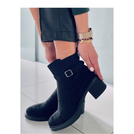 Aretha Bota com salto largo preto - Inello 2 Aretha Bota com salto largo preto - Inello 2