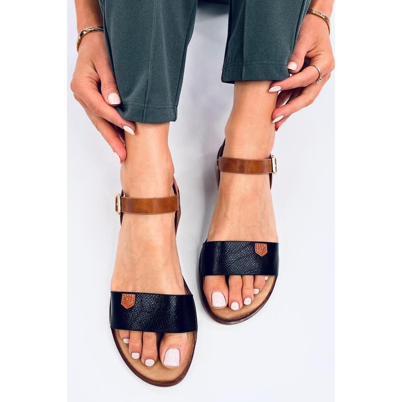 Sandálias de mulheres negras preto 1