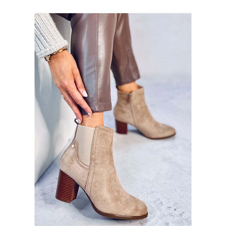 Botins clássicos de salto alto Rosey Khaki - Inello bege 2