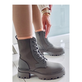 Tamar Bota com cadarço verde - Inello 2 Tamar Bota com cadarço verde - Inello 2