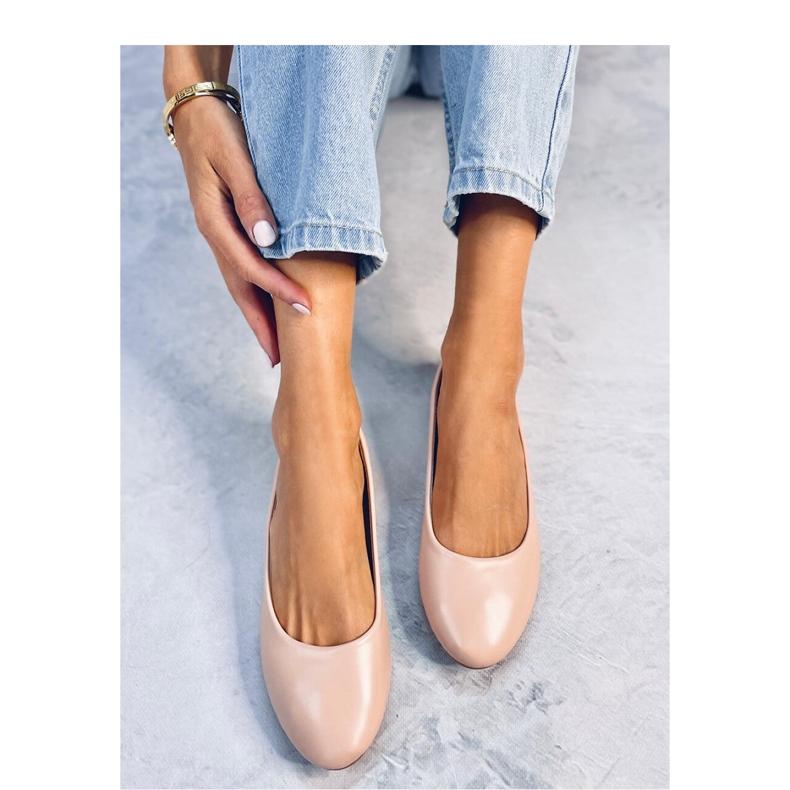 Sapatilhas com aplicação de couro Tova Beige - Inello bege 1 Sapatilhas com aplicação de couro Tova Beige - Inello bege 1