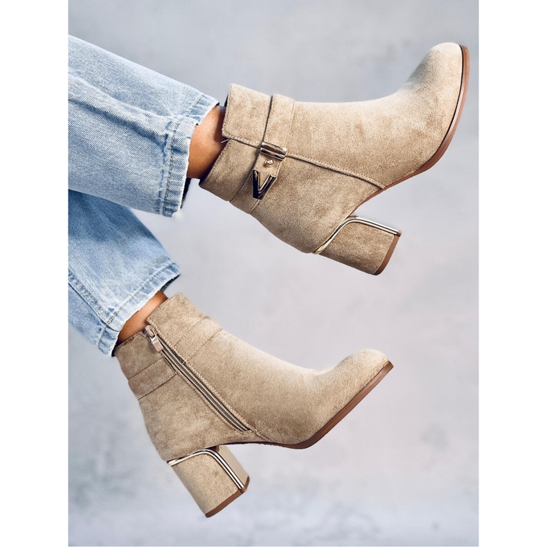 Botins elegantes de salto alto Khalia Khaki - Inello bege 2