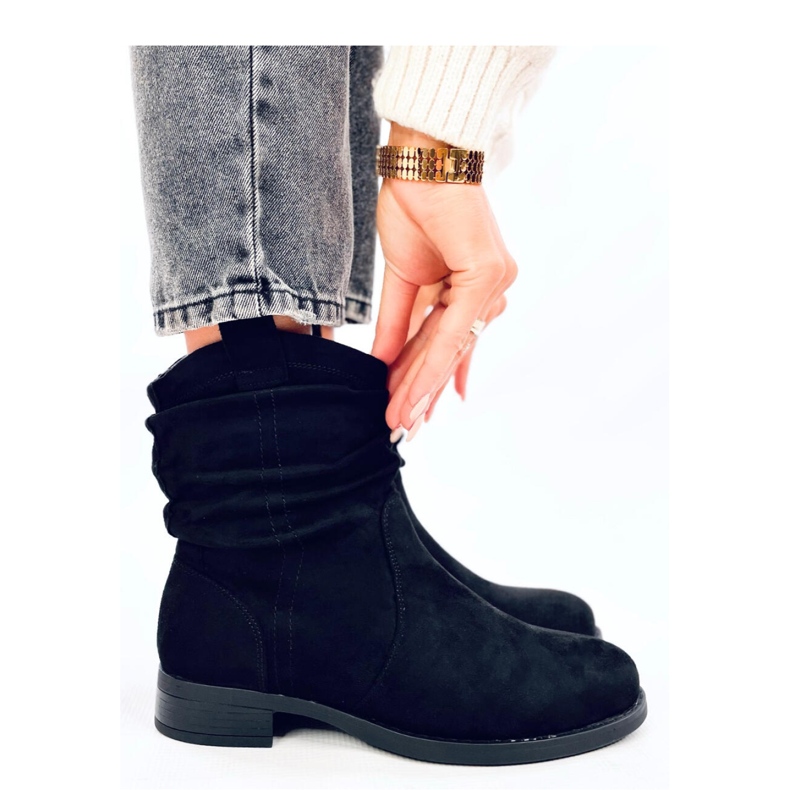 Botins rasos clássicos Wonger Preto - Inello 2 Botins rasos clássicos Wonger Preto - Inello 2