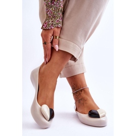 Step in style Sapatilhas Modelo Zaxy LL285030 Bege Claro - Entre com estilo 1
