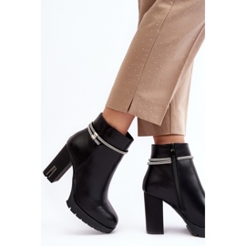 Botins femininos de salto alto com decoração preta preto 2 Botins femininos de salto alto com decoração preta preto 2