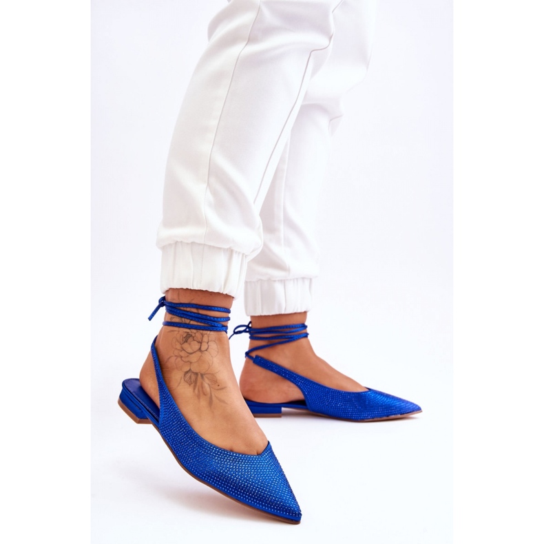 Sapatilhas femininas azuis com cadarço azul 1