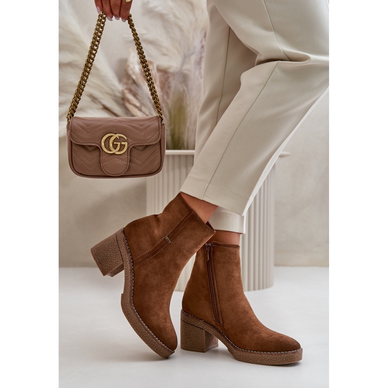 Botins femininos castanhos com salto estável marrom 1