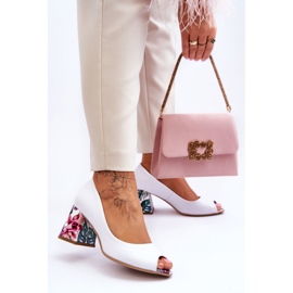 Sapatos femininos com salto decorativo Lewski Pumps Lewski White Groch branco 1