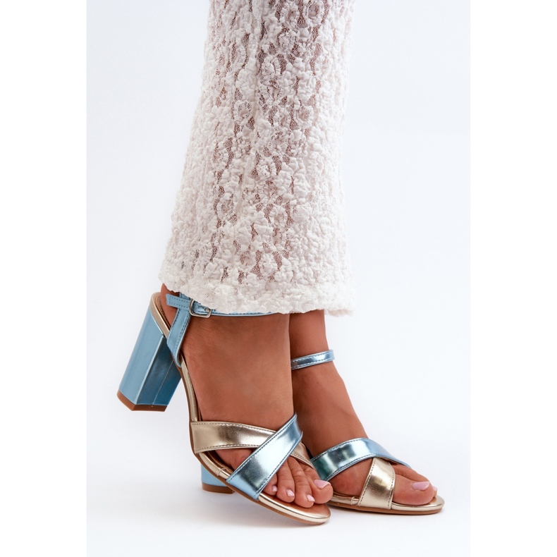 Sandália de salto alto azul/dourada 1 Sandália de salto alto azul/dourada 1