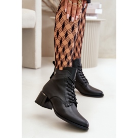 Botins femininos de couro preto Vinceza com salto alto 1