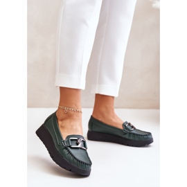 Mocassins femininos com decoração verde escuro 1