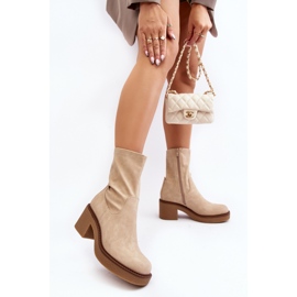Botins femininos bege com salto enorme 1 Botins femininos bege com salto enorme 1