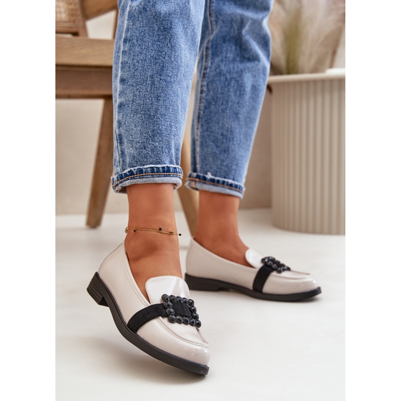 Mocassins envernizados com decoração Vinceza Grey cinza 1