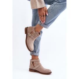 Botins femininos bege com listras decorativas 2
