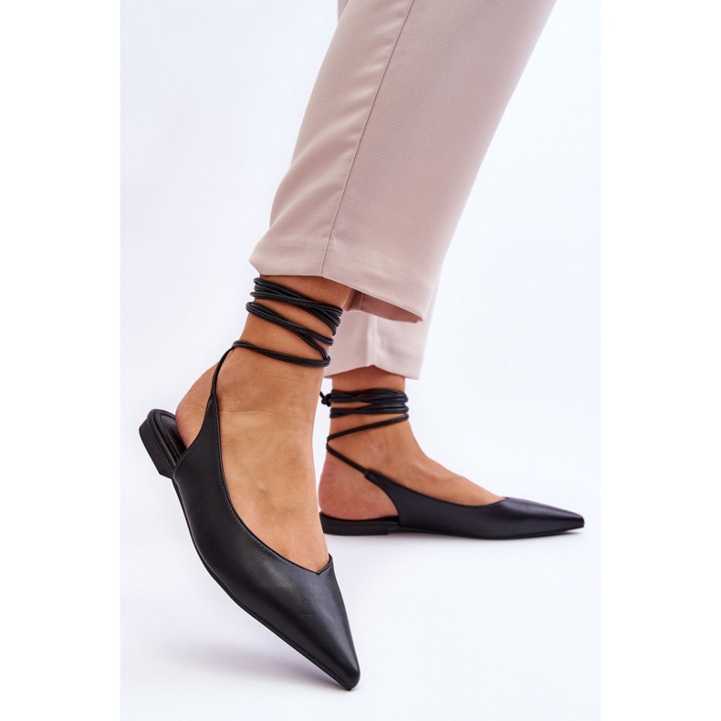 Step in style Sapatilhas Modelo Turriso 2530-1 Pretas - Entre com estilo preto 2