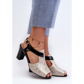 Step in style Sandálias Modelo Queenmarie ASA228-3 Douradas/Pretas - Entre com estilo amarelo 1 Step in style Sandálias Modelo Queenmarie ASA228-3 Douradas/Pretas - Entre com estilo amarelo 1