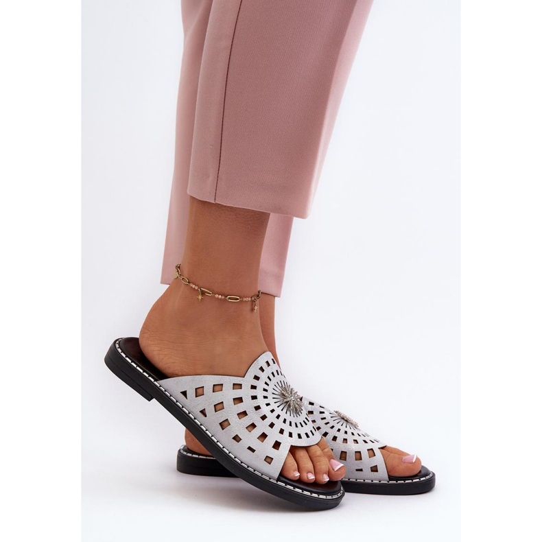 Step in style Chinelo Sandália Modelo Ebirena RMR2266-4 Prata - Entre com estilo cinza 1