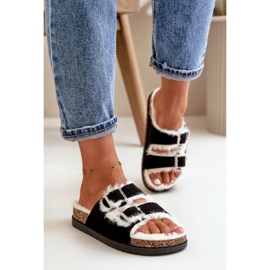 Step in style Chinelos Modelo Ezilena WSL-200 Preto – Entre com estilo 1