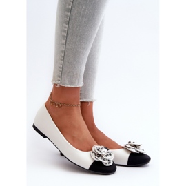Step in style Sapatilhas Modelo Divinella T601P Branca - Entre com estilo branco 1
