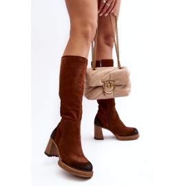 Step in style Botas Modelo Lemar Ceraxa 70133 Camurça Castanho Escuro - Entre com estilo marrom 1