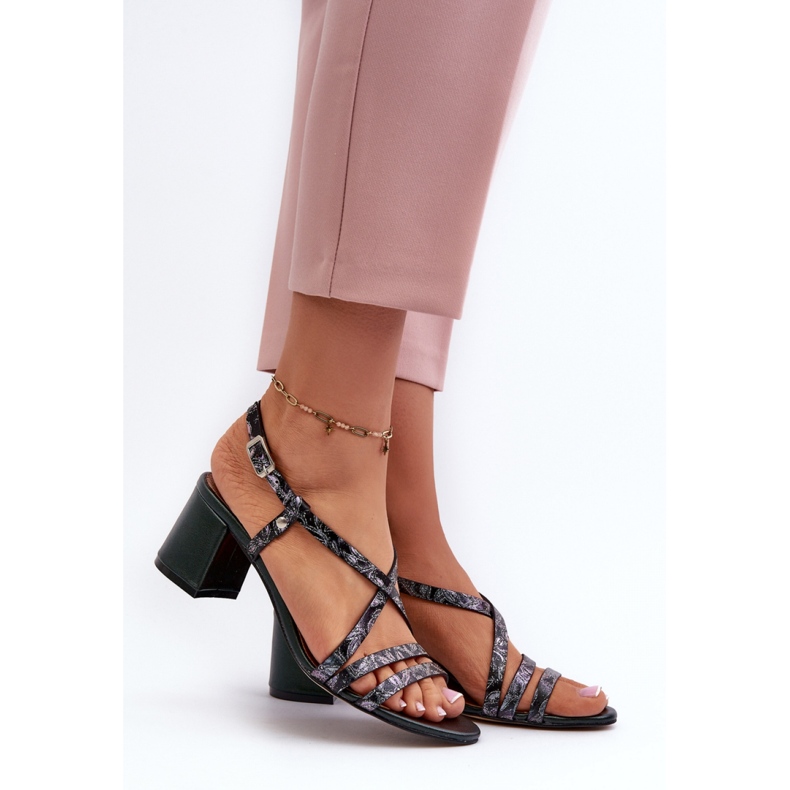 Step in style Sandálias Modelo Maciejka 06653-09 Verde Escuro - Entre com estilo 1