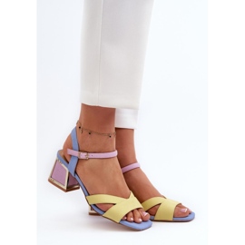 Step in style Sandálias Modelo Da CR482 Amarelas - Entre com estilo amarelo 1 Step in style Sandálias Modelo Da CR482 Amarelas - Entre com estilo amarelo 1