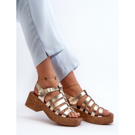 Step in style Sandálias Modelo Zazoo 40410 Dourada - Entre com estilo amarelo 2