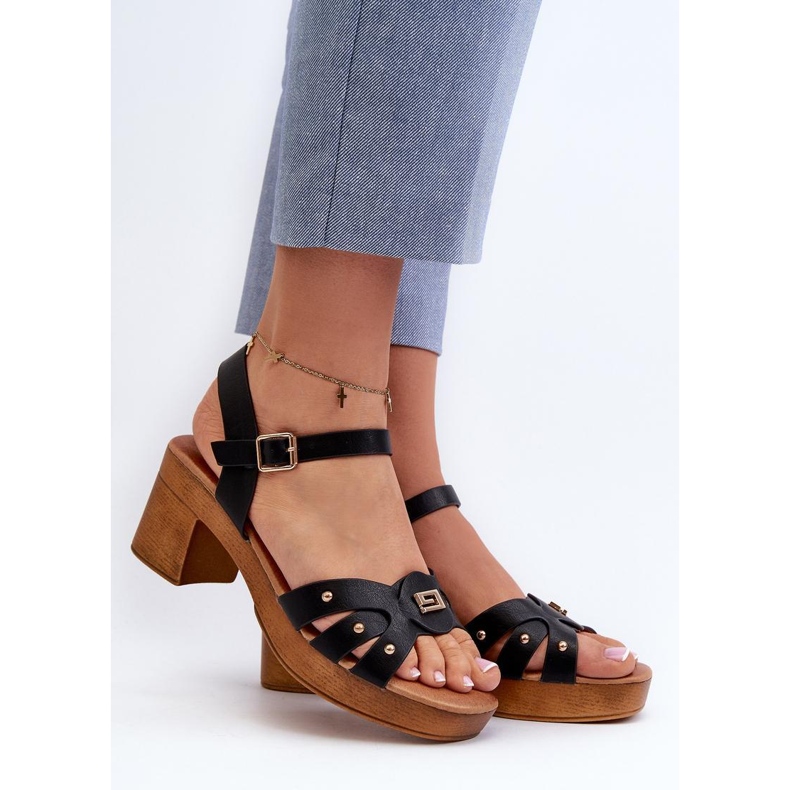 Step in style Sandálias Modelo Assames 24SD98-6758 Pretas - Entre com estilo preto 1