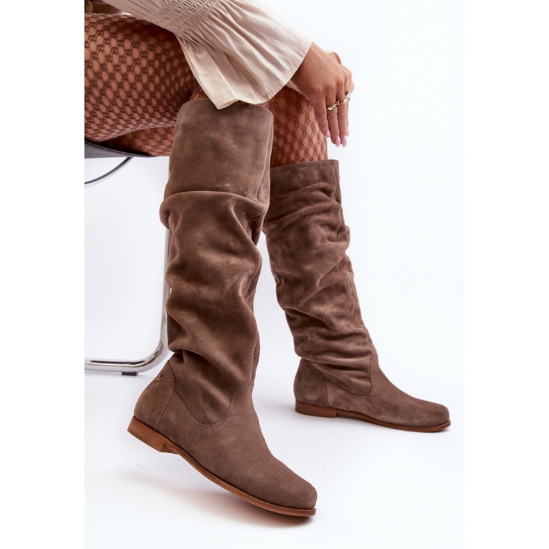 Step in style Botas Modelo Maciejka 05790-04 Camurça Bege - Entre com estilo 2