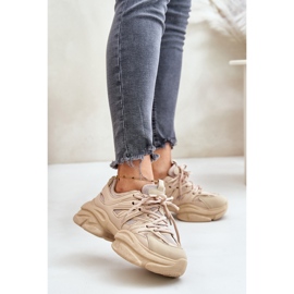 Tênis feminino bege com sola enorme 1