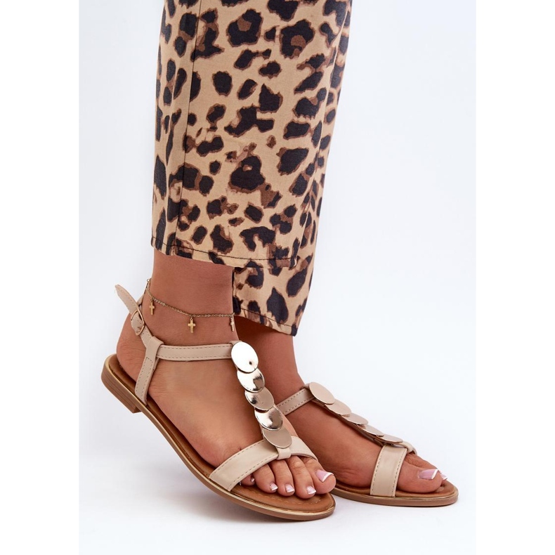 Step in style Sandálias Modelo Jeritellia CK281P Bege - Entre com estilo 1