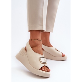Step in style Sandálias Modelo Salvania 24SD08-6865 Bege - Entre com estilo 1