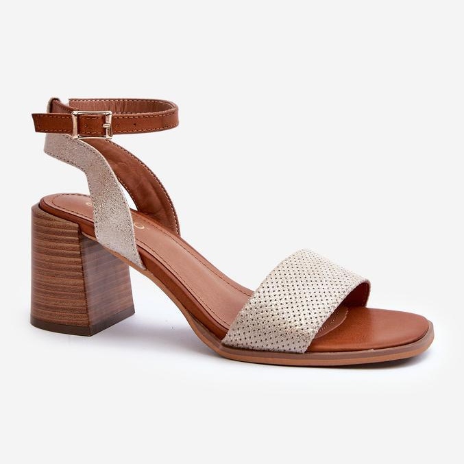 Step in style Sandálias Modelo Ronvia 24SD35-7082 Douradas - Entre com estilo amarelo 2