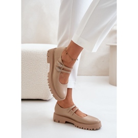 Sapatos baixos com salto enorme bege 1