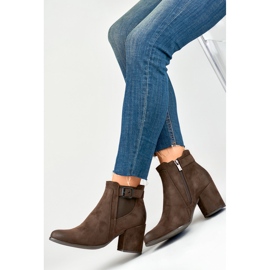 Botas femininas com isolamento de pele 260034BR-SU castanho 1