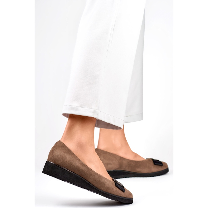 Sapatos femininos com laço GD-FL766T Taupe marrom 1