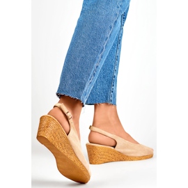 Sandálias femininas de cunha GD-FL653BE, bege 1