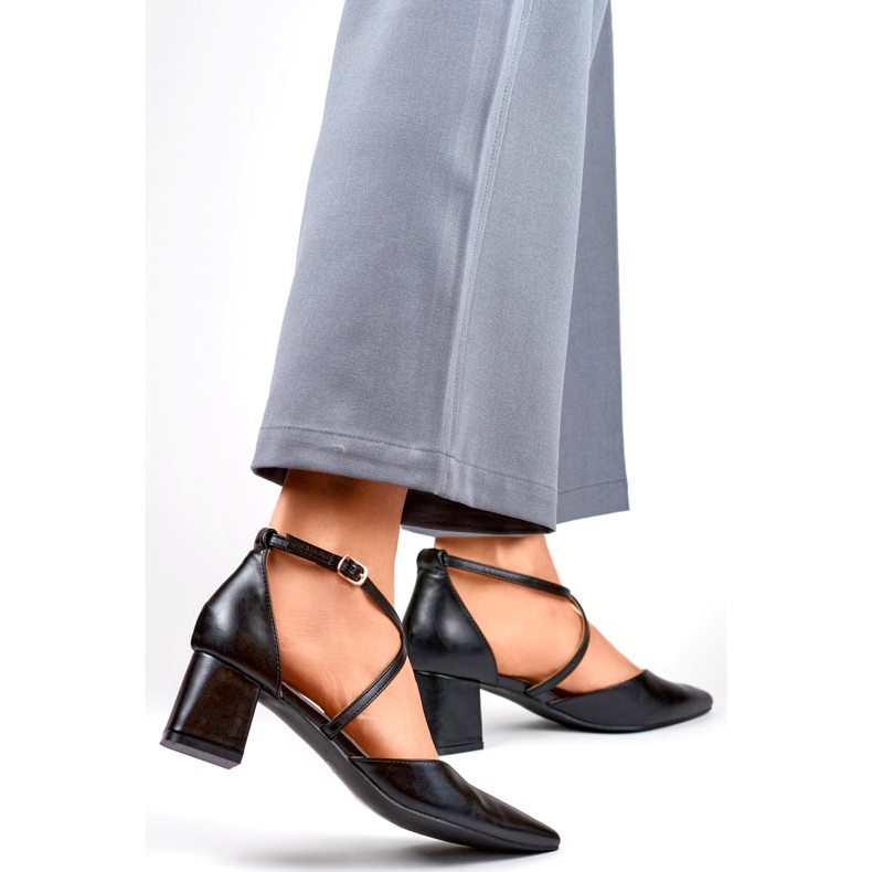 Sapatos femininos GD-FL1150B pretos 1