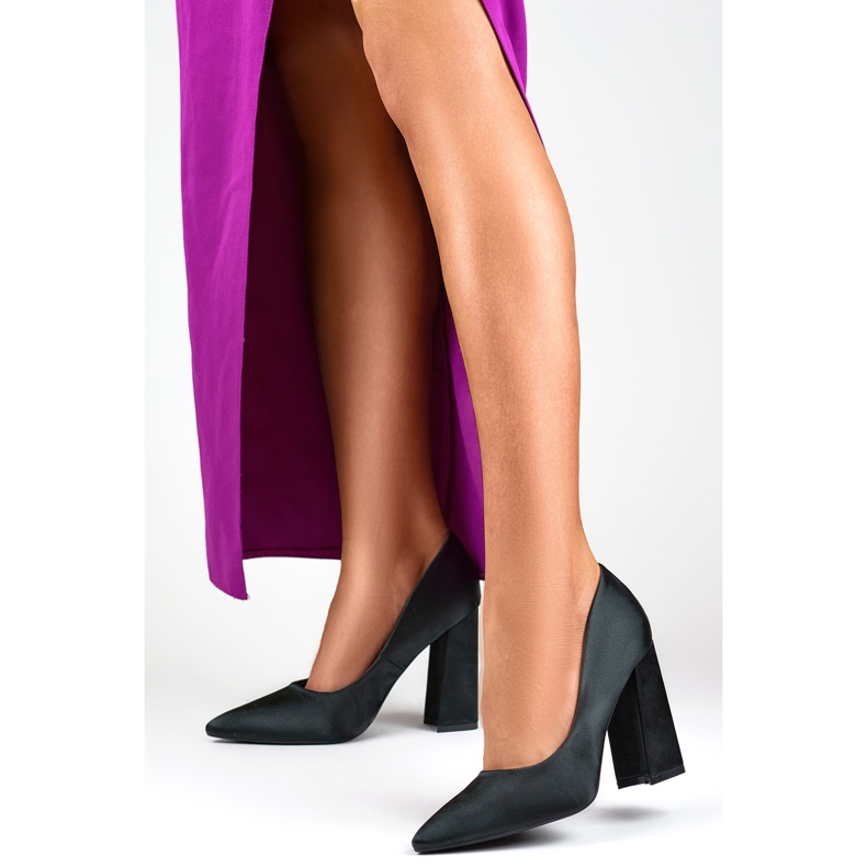 Bombas Modelo 9820B Preto - PRIMO 1