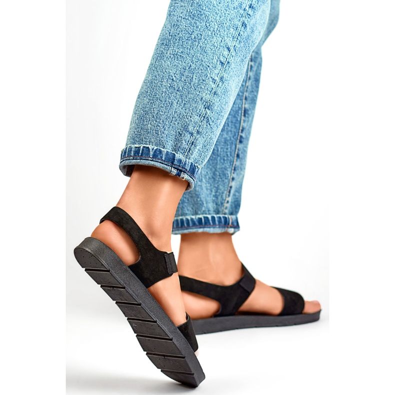 Sandálias Modelo LEI526B Pretas preto 1