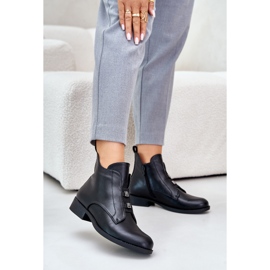 Botas femininas isoladas com salto plano em couro ecológico S.Barski HY42-716 pretas preto 2