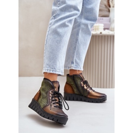 Botins de couro com plataforma e cunha Maciejka 06702-09 Verde e Dourado 2