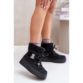 Botas femininas de neve de pele de carneiro Almatiza pretas com alfinetes e pele preto 2