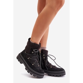 Botas pretas de pele de carneiro Merilana com pelo preto 1