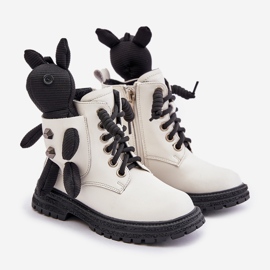 Botas infantis isoladas de couro com zíper e ursinho de pelúcia Vinceza 36261 branco 1