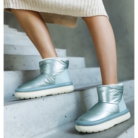 Botas de neve quentes verdes claras na plataforma Cores 1